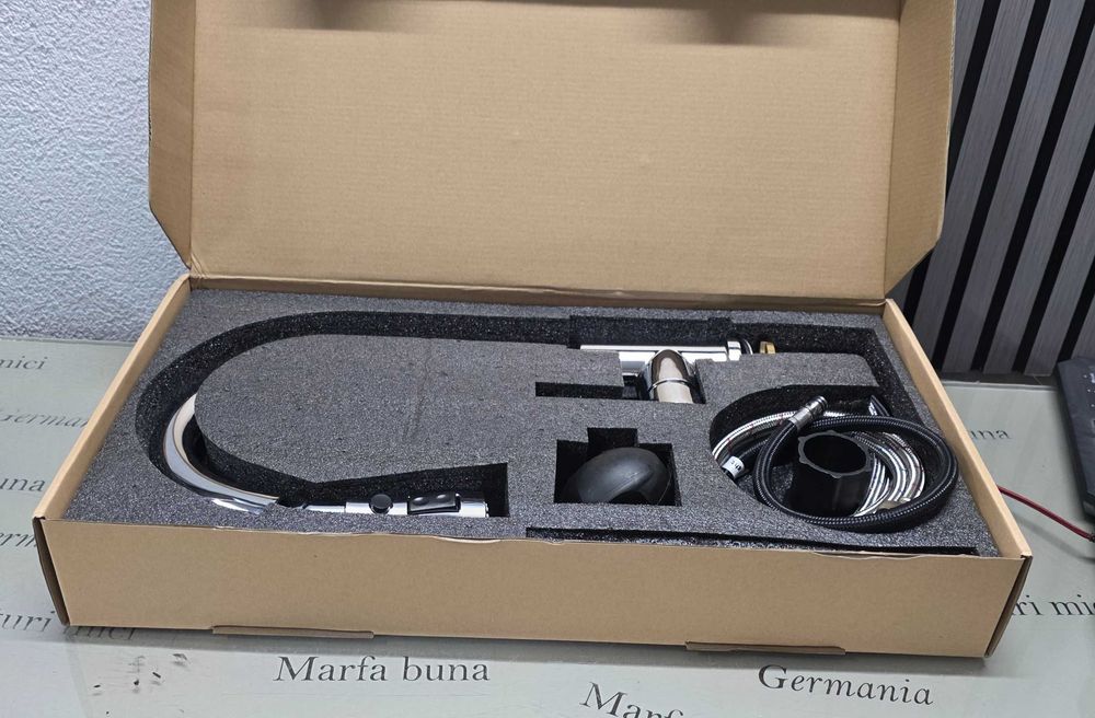 Baterie de bucătărie inox cu duș extractibil