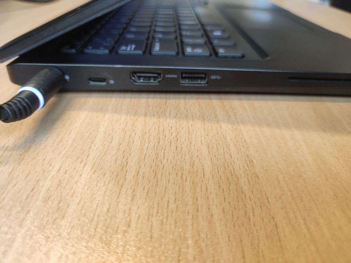Лаптоп DELL Latitude 5290 i3 8130U 2.20GHz 8GB RAM 128GB SSD Win11 Pro