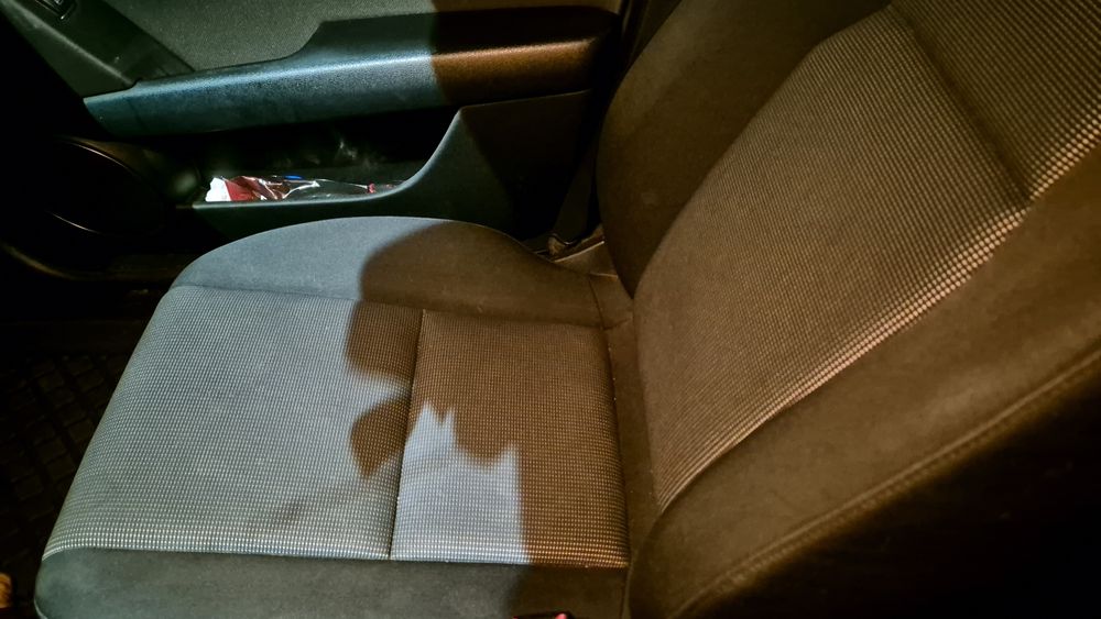 Mercedes C Class 200 BlueEFICIENTY( vând sau schimb cu lemn)