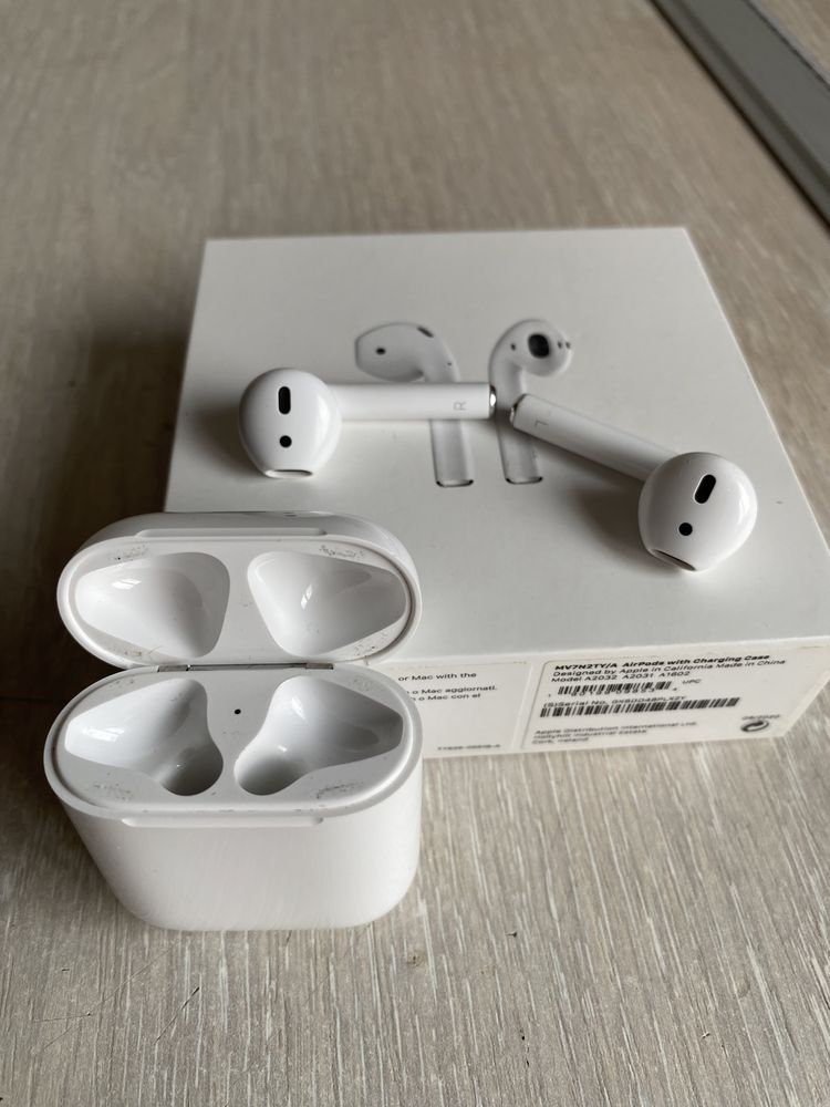 Vând/Schimb Airpods Gen2