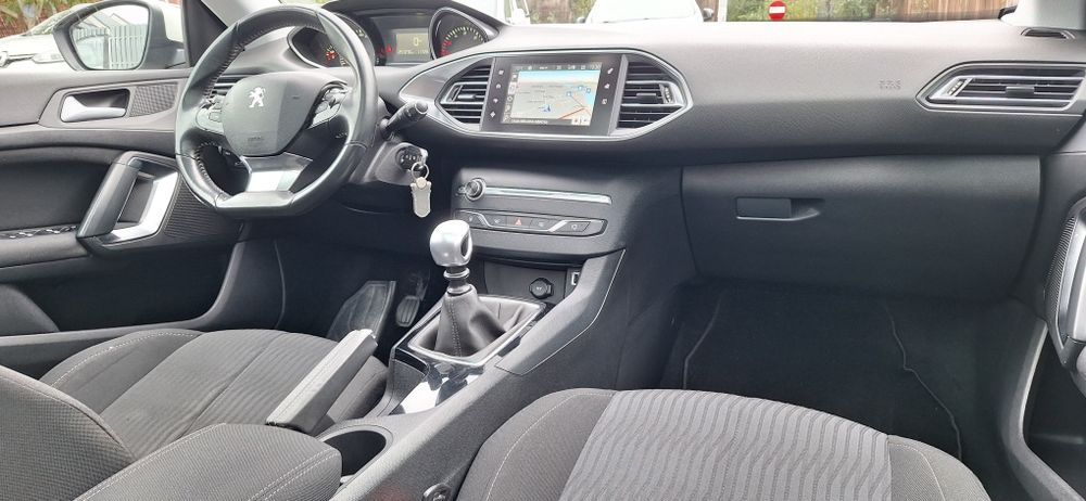 Peugeot 308,1.6 D,120 CP,Euro 6,Panoramic, Distribuție schimbata. 2015