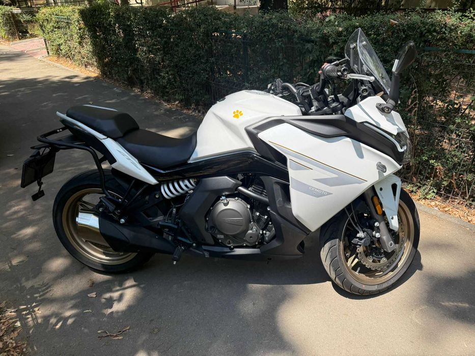 CFMOTO 650GT – 2022 – 5500 km – Garanție, ABS, GPS, revizie la zi