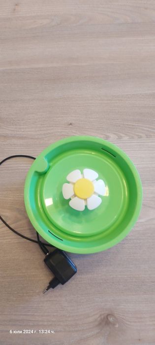 поилка- котешки фонтан