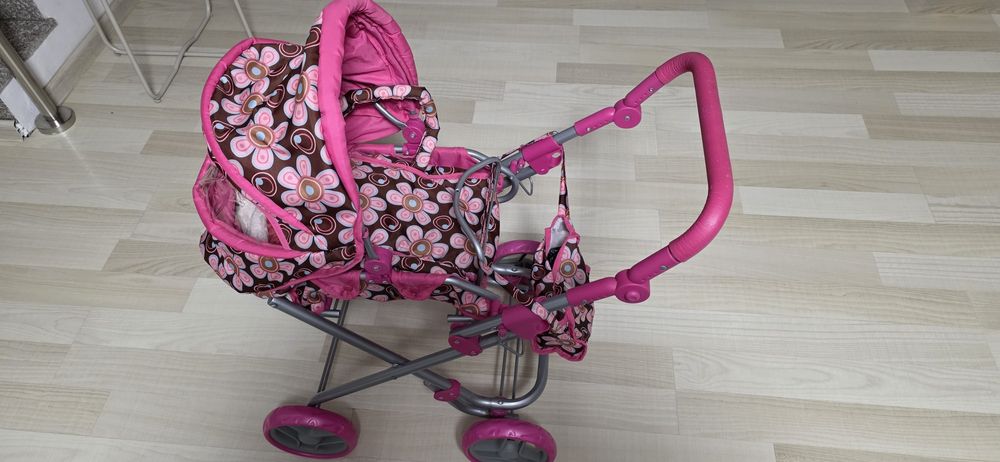 Cărucior păpuși roz