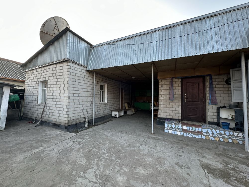 Продаю жилой дом в центре