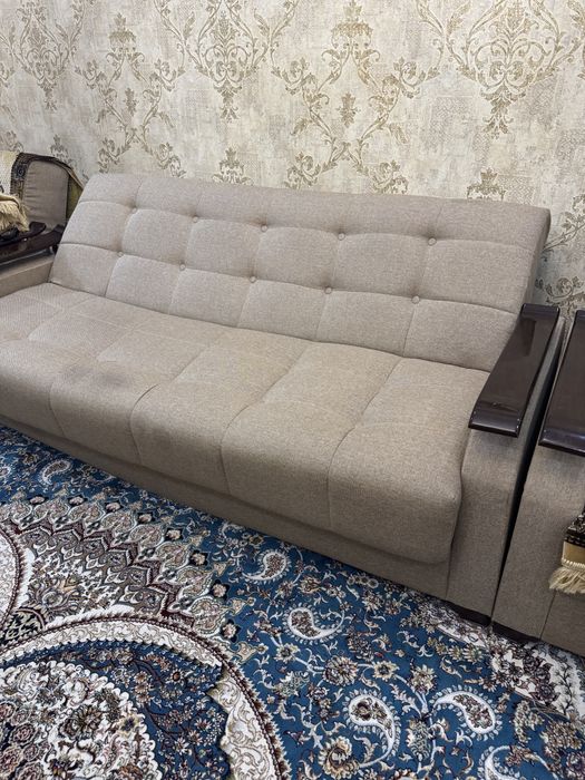 Диван для гостиной комнаты