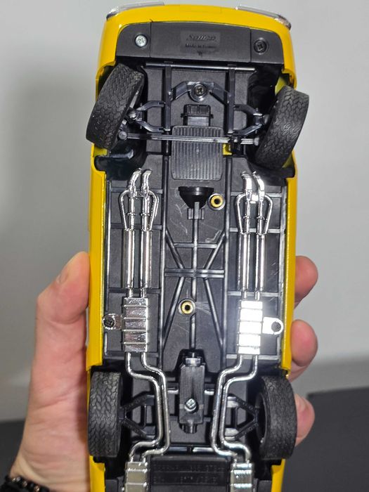 Macheta Auto 1/18 Solido Ferrari 365 GTS Cabrio Galben