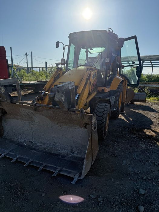 Vând Buldoexcavator Jcb 3 cx