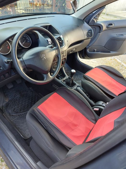 De Vânzare  Peugeot 206+