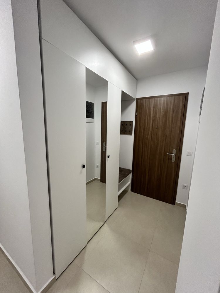 Proprietar vand apartament 3 camere constructie noua tractorul