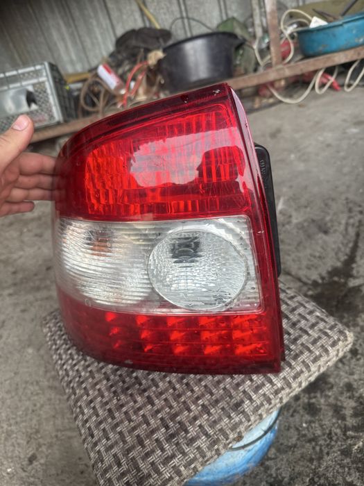 Продам фары приора 2 задний