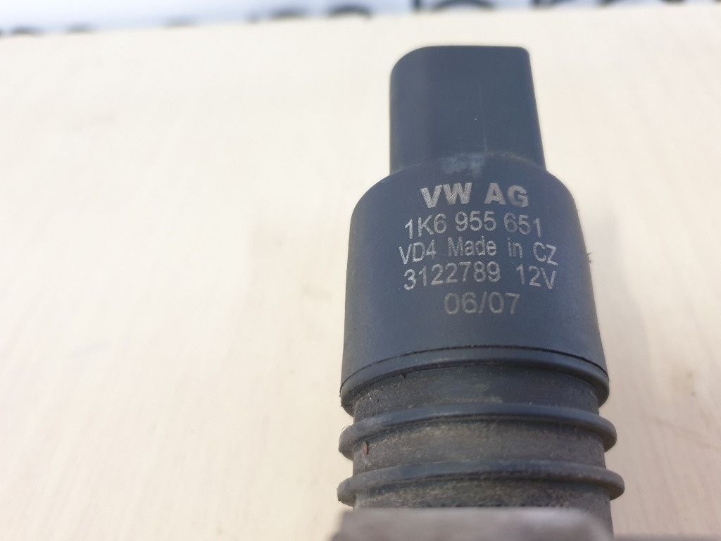 Pompita lichid parbriz VOLKSWAGEN PASSAT Variant 3C5 2005 - 2011 2.0 TDI 16V BKP, CBAB 1K6955651