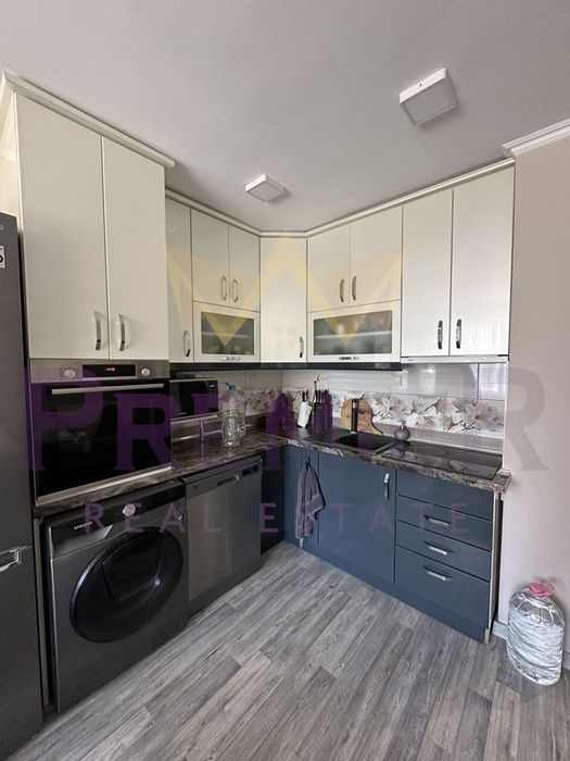 Дава се под наем Тристаен апартамент в Варна, Левски - 86 кв.м за 816 € - Снимка #4