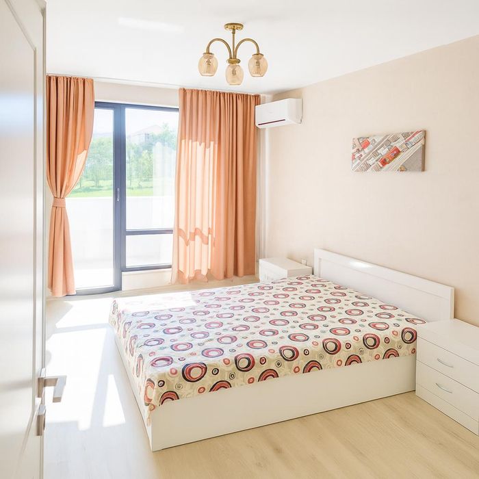 Дава се под наем Двустаен апартамент в Пловдив, Южен - 64 кв.м за 549 € - Снимка #2