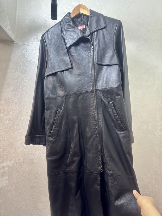 Продам кожаный плащ