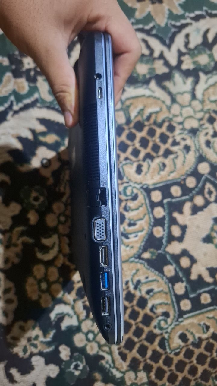 Notebook.   ASUS