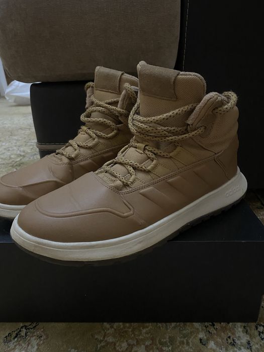 Продам зимние кроссовки