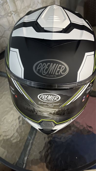 Casca moto Premier absolut noua nefolosita cu accesorii XXL 61cm