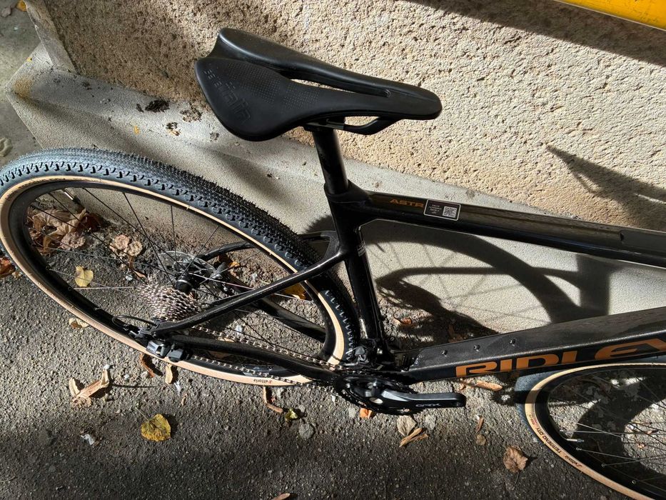 Bicicleta Cursiera NOUA Gravel Ridley ASTR Shimano 105 GRX600/800 2x12