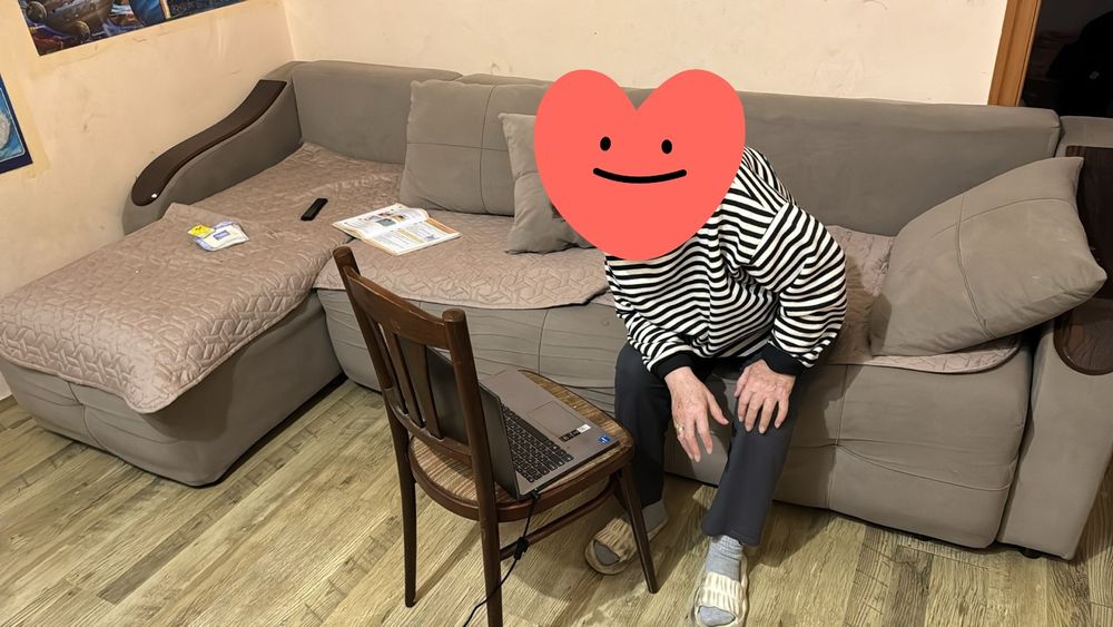 Диван угловой в хорошем состоянии