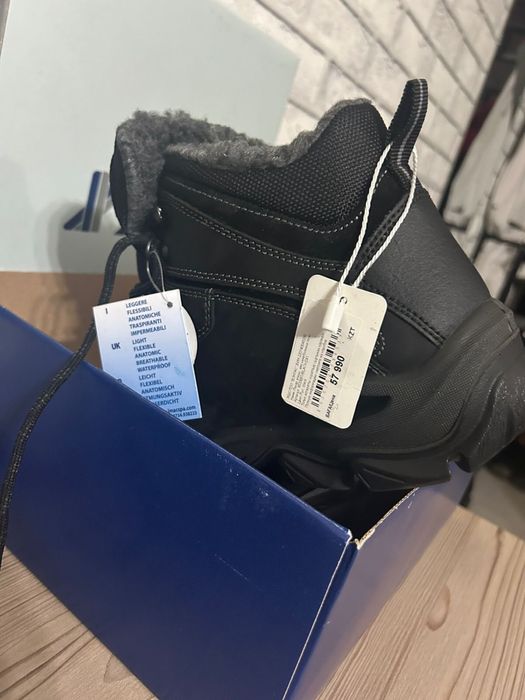 Продам зимние ботинки