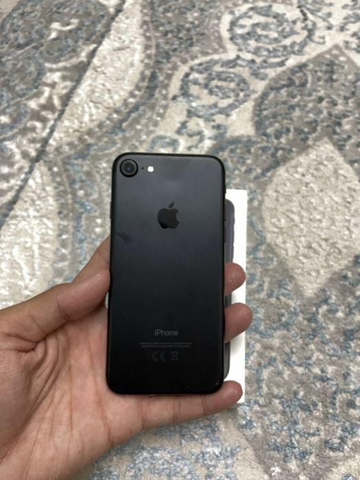 Iphone 7 хорошом сост