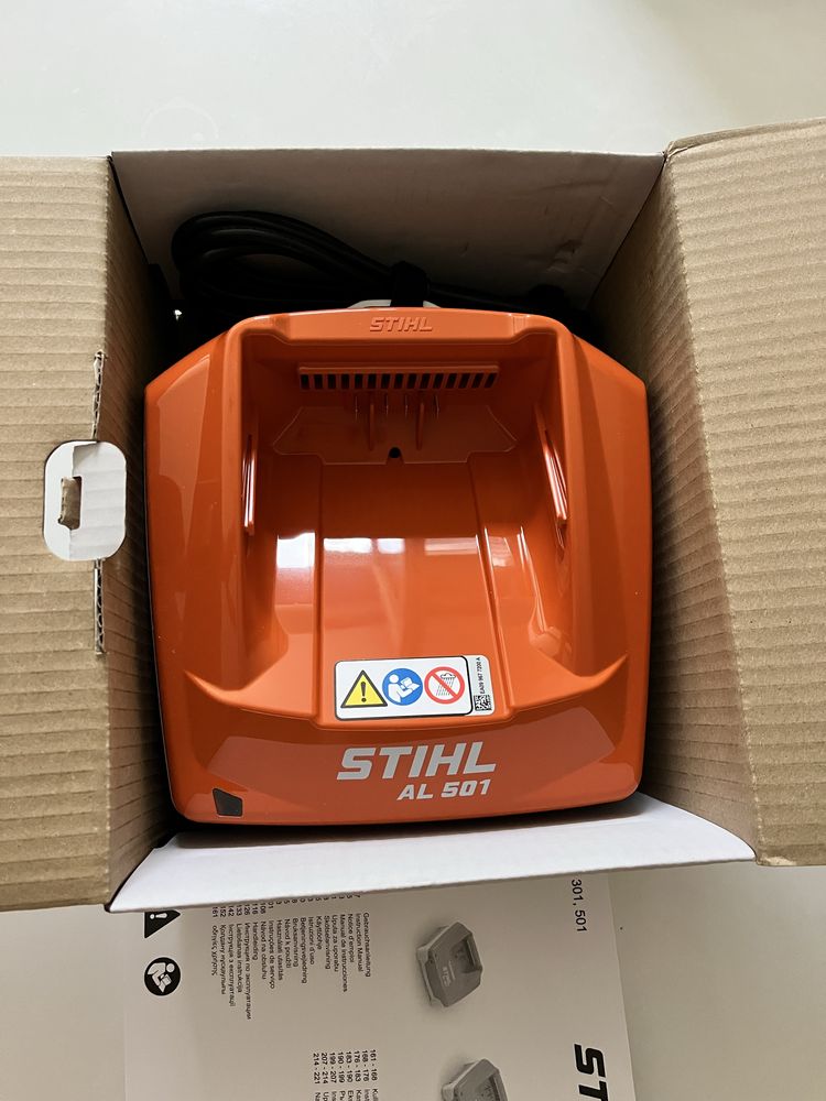 Устройство за бързо зареждане STIHL AL 501