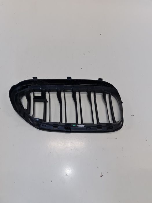 Grila bară stânga fata BMW seria 5 F90 M5 /cod-5118063173 / an-2015+