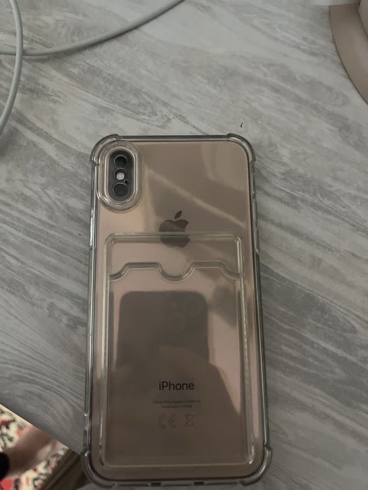 Продам айфон XS