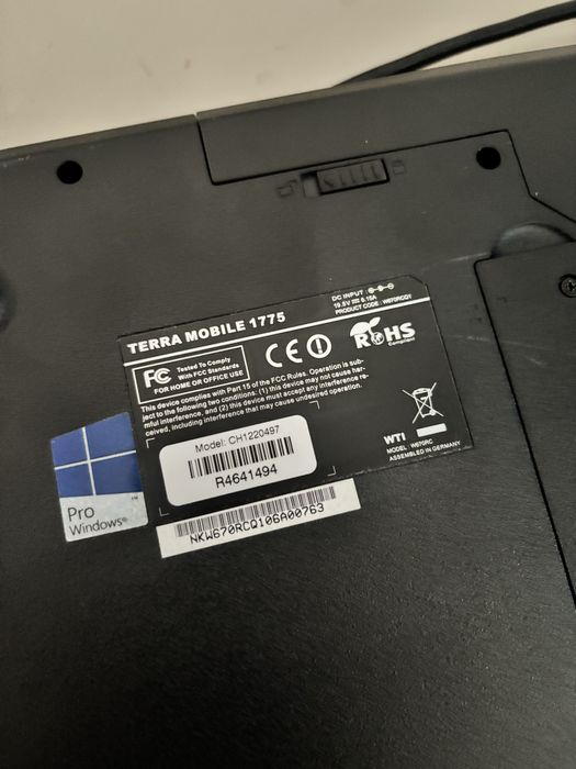 Laptop Clevo Gaming• 17,3” Full HD• i5-6300H• 12gb ram•SSD •Nvidia Gtx