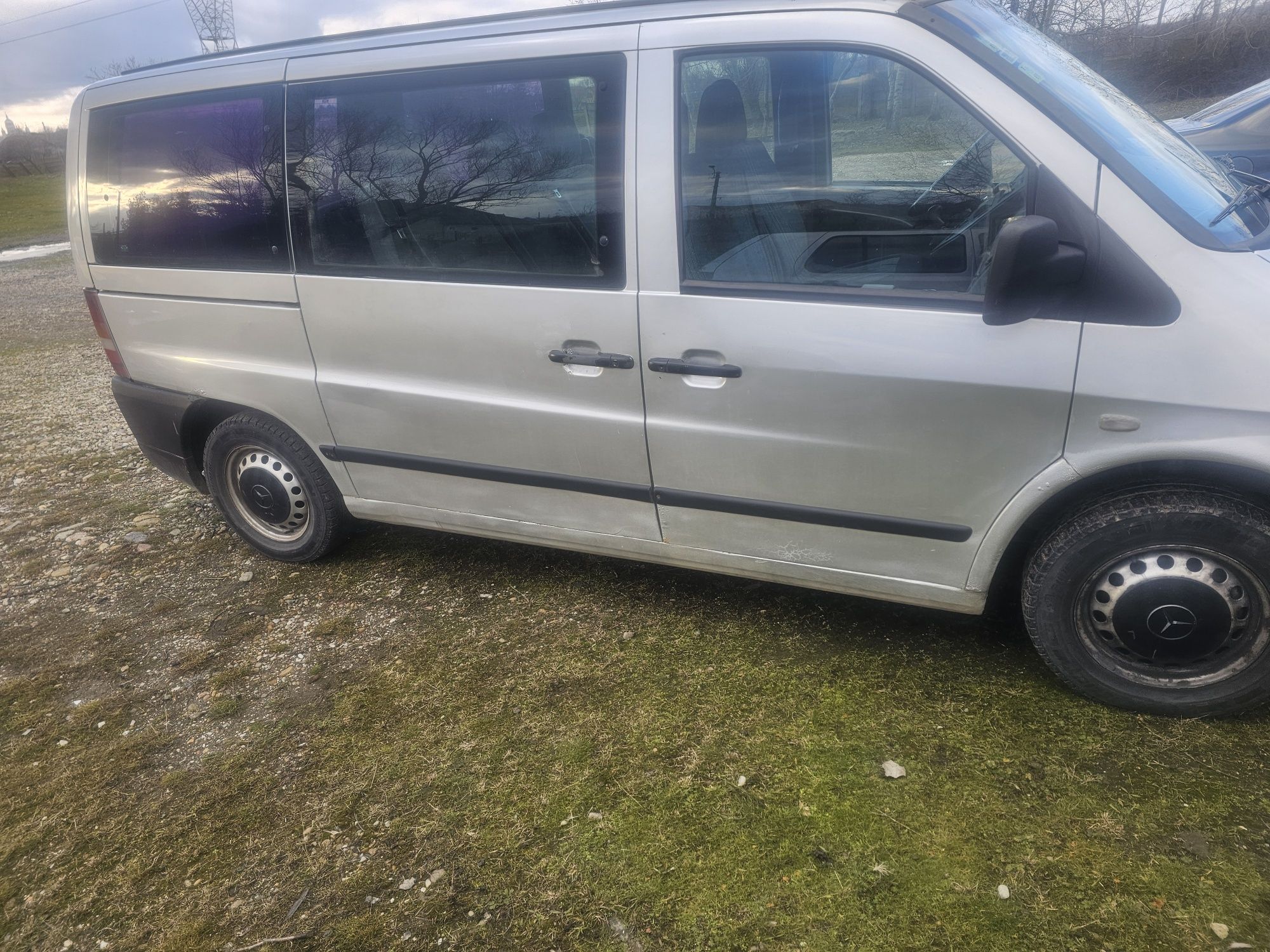Dezmembrari Mercedes Vito w638 7+1 motor 2.2 cdi