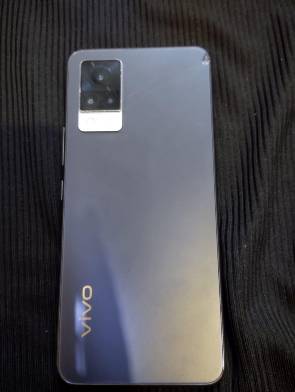 СРОЧНО Продам Vivo V21.