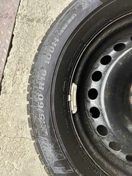Jante tabla cu cauciucuri de iarna Ford