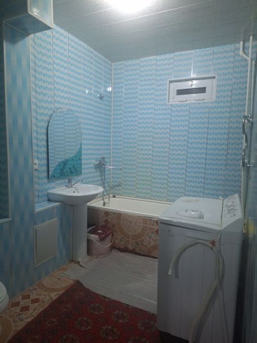 Квартира ижорага берилади 1этаж 2хоналик  Мезон маркет