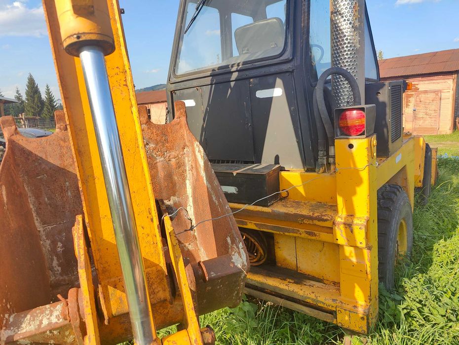 Excavatoare, buldoexcavator, benfra