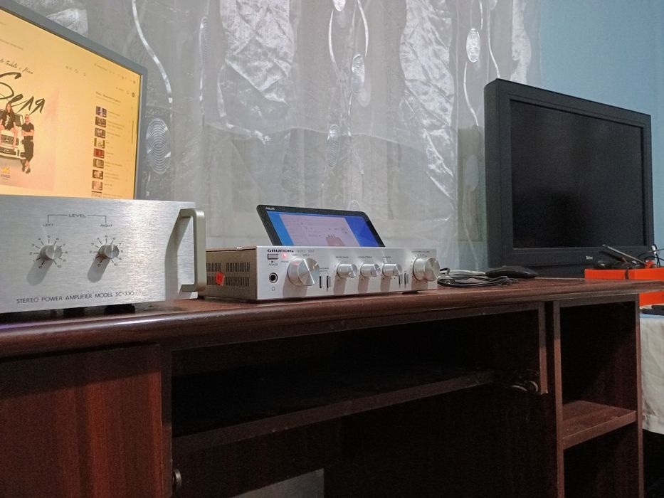 Preamplificator audio vintage Grundig MXV100 HiEnd