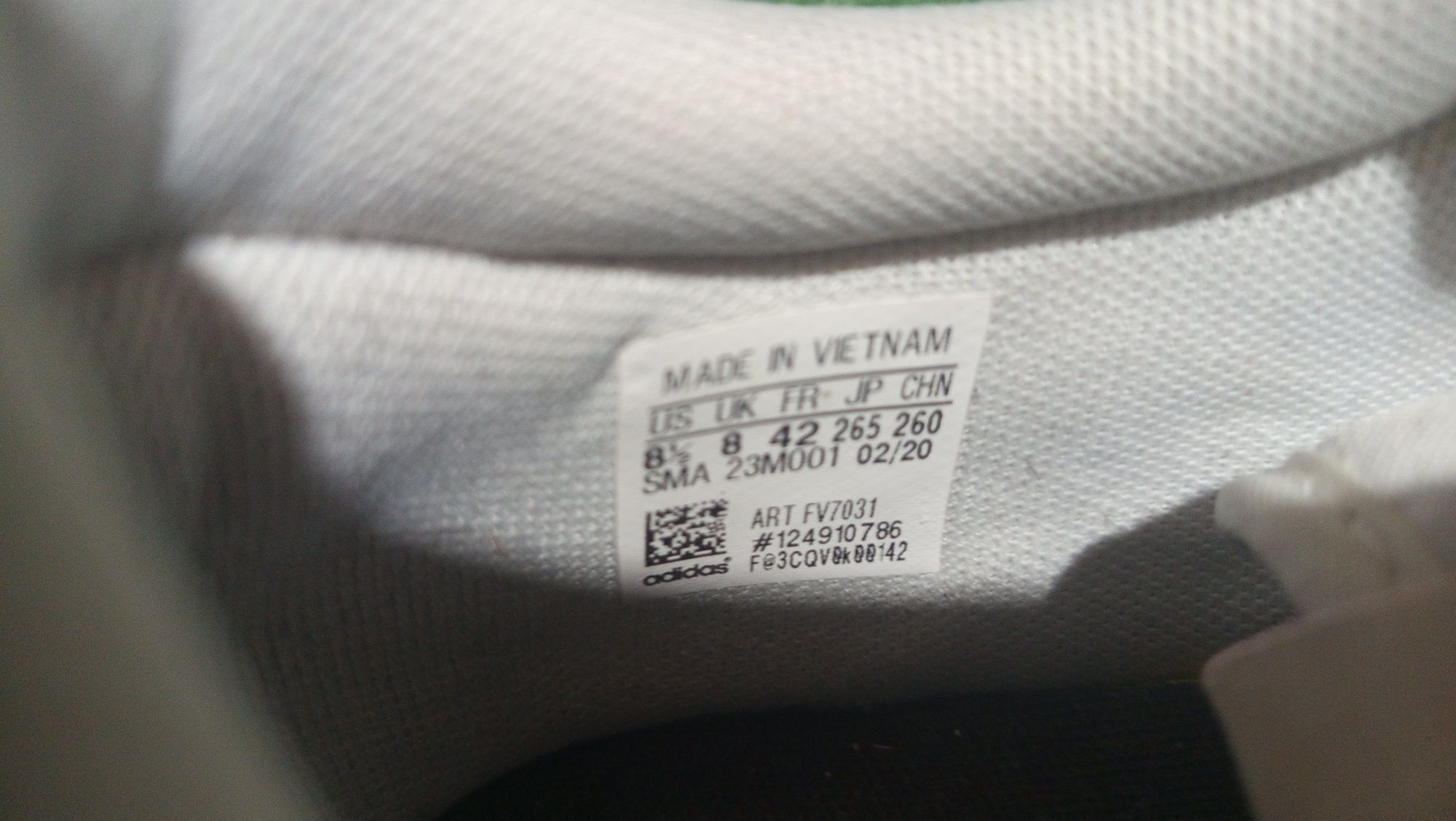 Маратонки adidas 42 номер