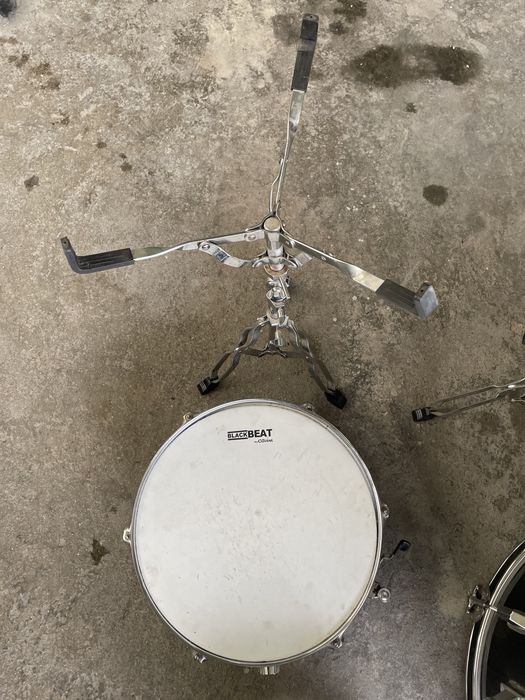 Комплект барабани BLACK BEAT byGiant