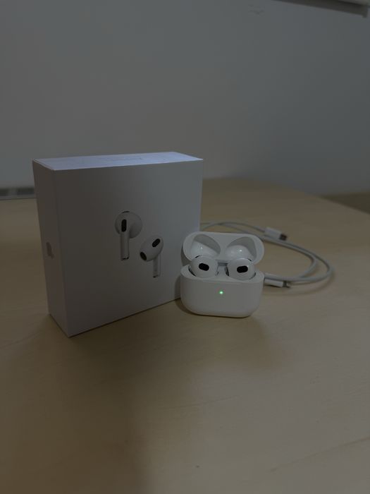 AirPods 3 (2025)