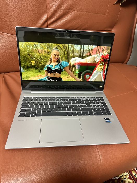 Leptop HP i 7 Generatia 13
