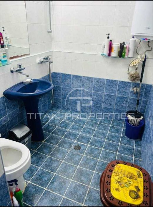 Продава се Тристаен апартамент в Пловдив, Кючук Париж - 72 кв.м за 1528 €/кв.м - Снимка #3