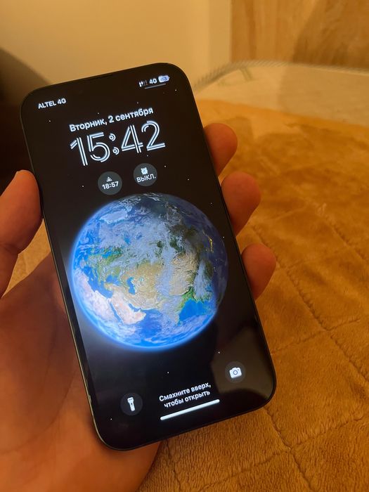 Продаю айфон 13 идеал