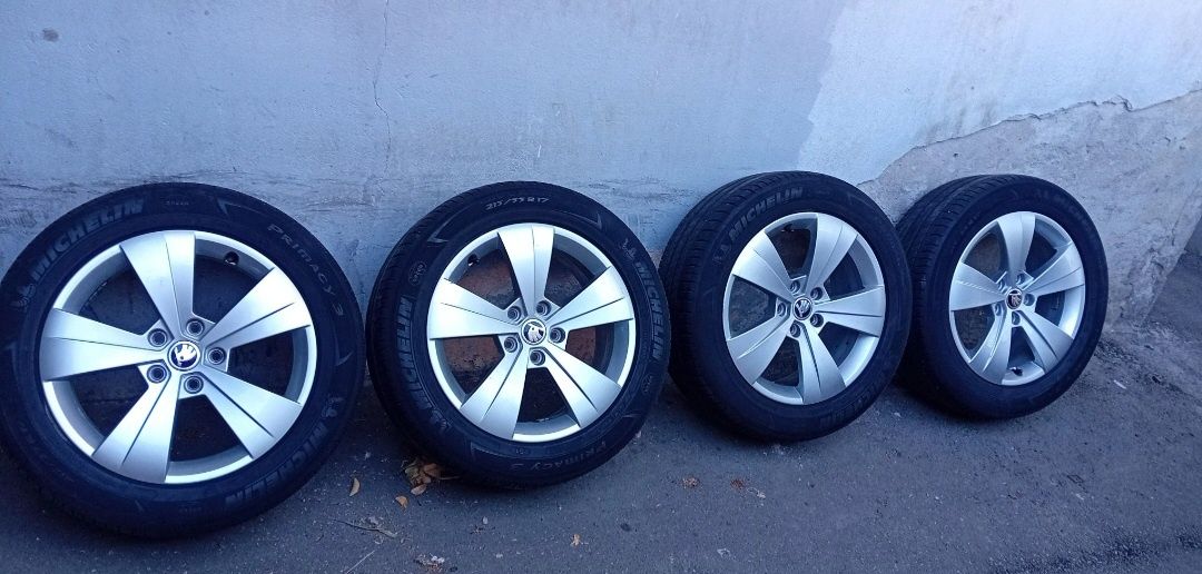 Jante skoda 5x112 17 originale bonus anvelope 215 55 17,bune