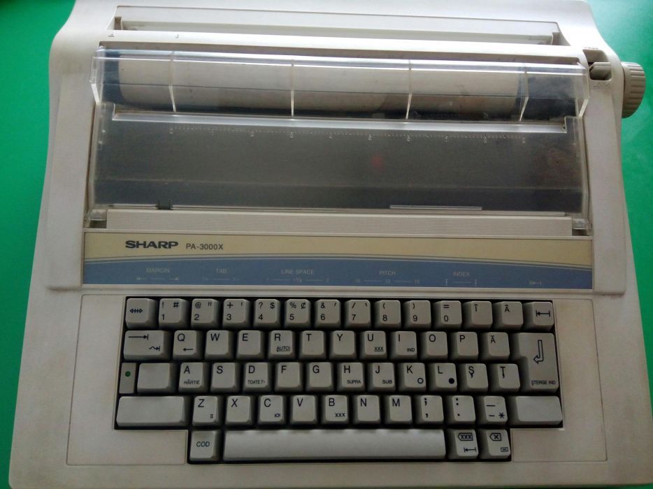 Vand masina de scris SHARP