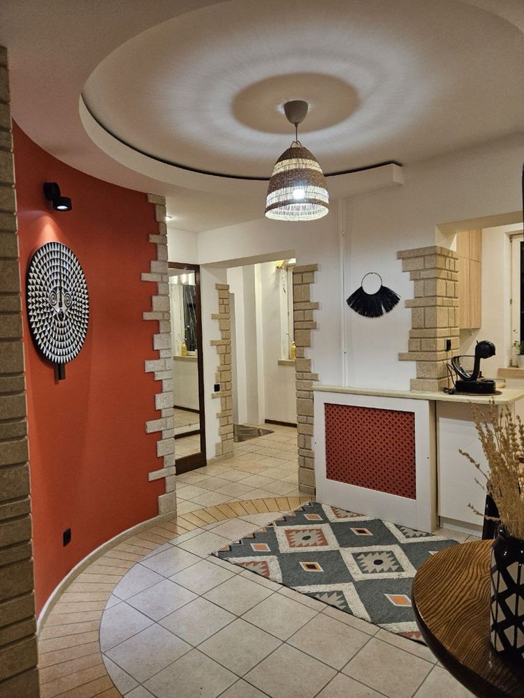 Сдается аренда люкс квартира, ЦУМ, Космонавтов/Luxury appartments rent