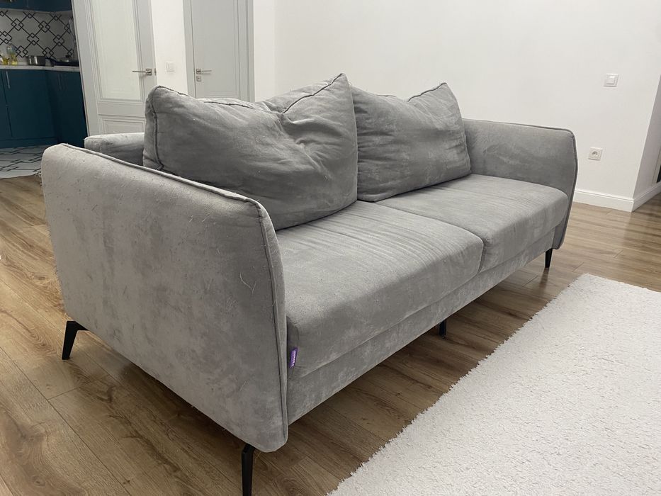 диван серый,раскладной
