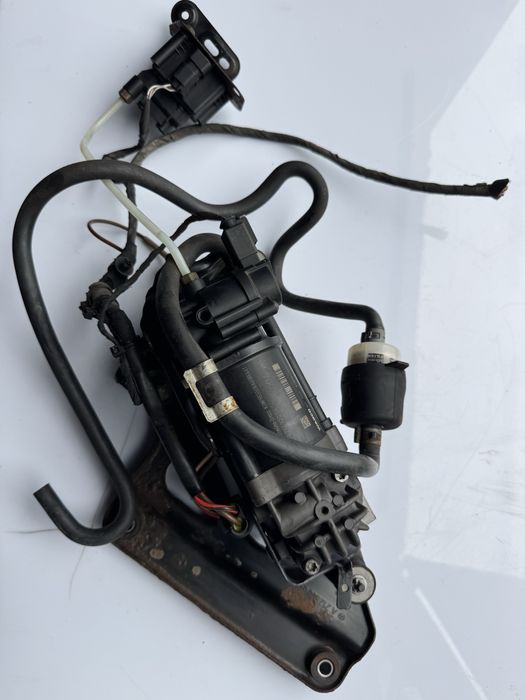 Compresor perne Mercedes cod: 2123200404 GARANTIE