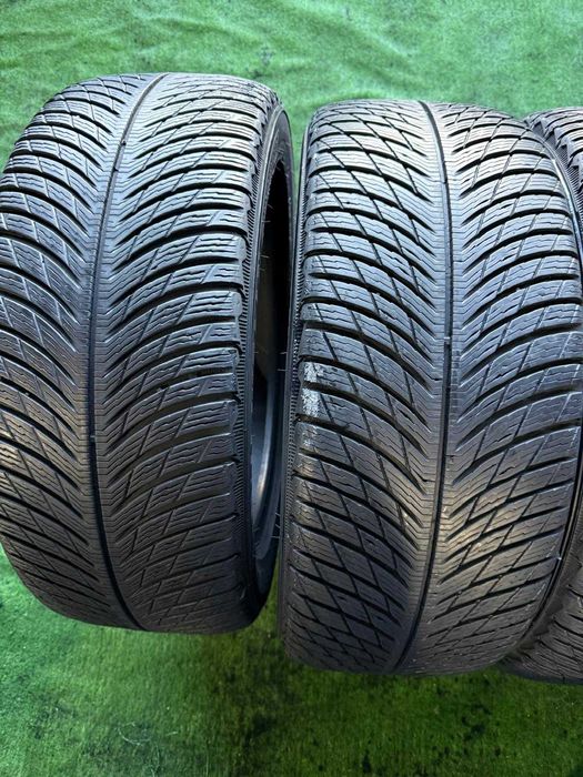 Anvelope Iarna 235/50/18 Michelin