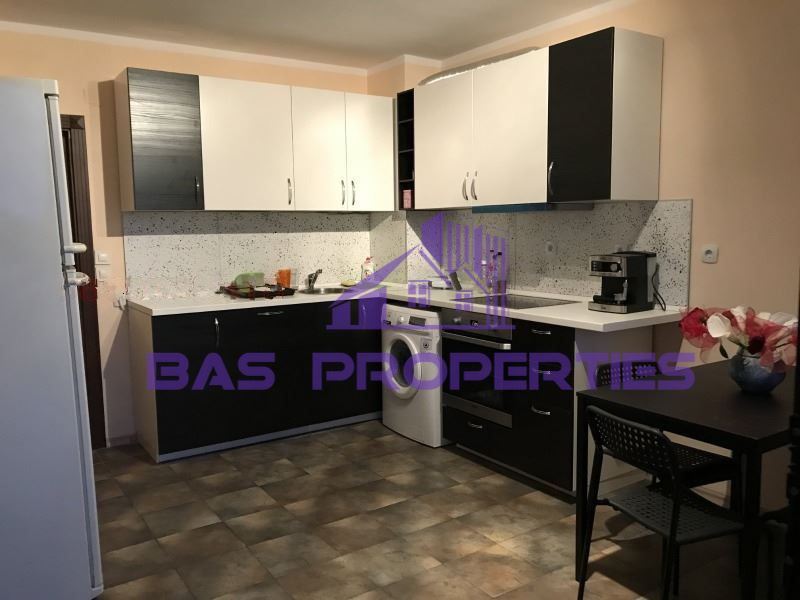 Дава се под наем Тристаен апартамент в София, Лагера - 90 кв.м за 800 € - Снимка #2