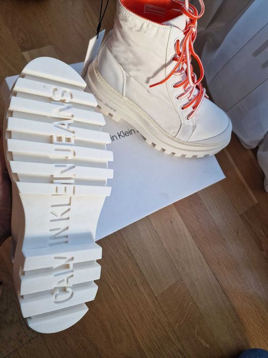 Нови, оригинални боти CALVIN KLEIN JEANS 38,39,40н